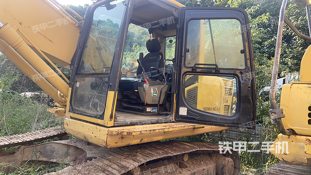 驾驶室整体（整机外观）