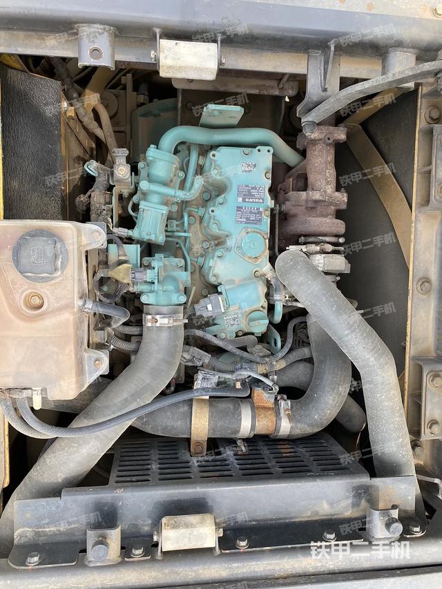 發(fā)動(dòng)機(jī)整體俯視（整機(jī)外觀）