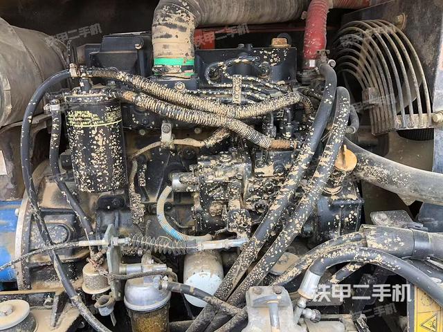 發(fā)動(dòng)機(jī)整體俯視(整機(jī)外觀) 發(fā)動(dòng)機(jī)整體俯視(整機(jī)外觀)