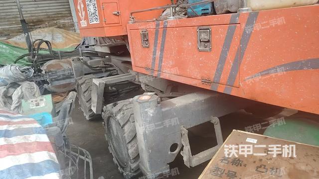 整機左側(cè)（設(shè)備外觀及核心部件）