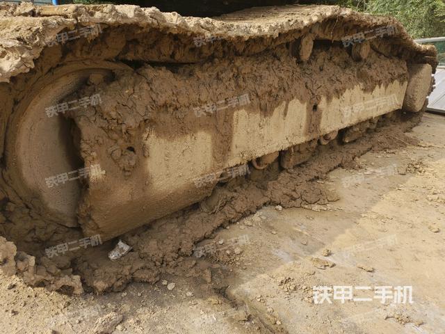 右驅動輪（行走機構）