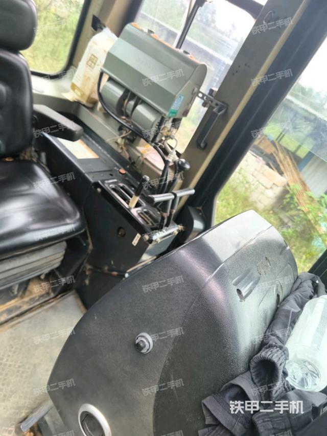 小时表（推土机驾驶室）