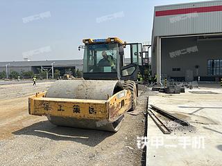 徐工XS263JS压路机实拍图片