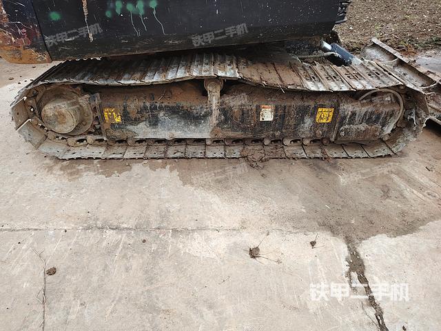 單側(cè)履帶整體（整機(jī)外觀）