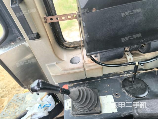 驾驶室左侧全景照（推土机驾驶室）