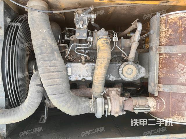 发动机室（上车部件）