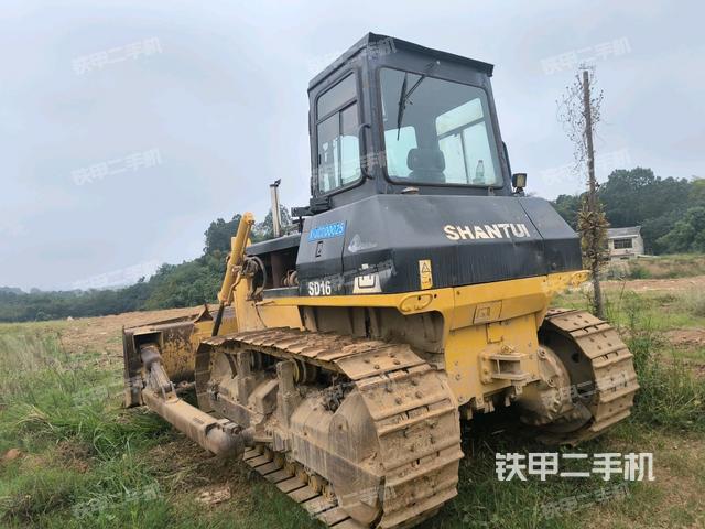 左后45°（推土机整车外观）