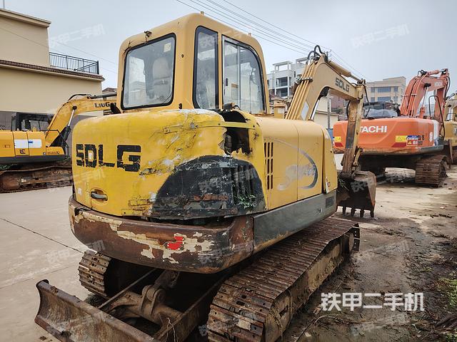 整機右后45°(整機外觀) 整機右后45°(整機外觀)