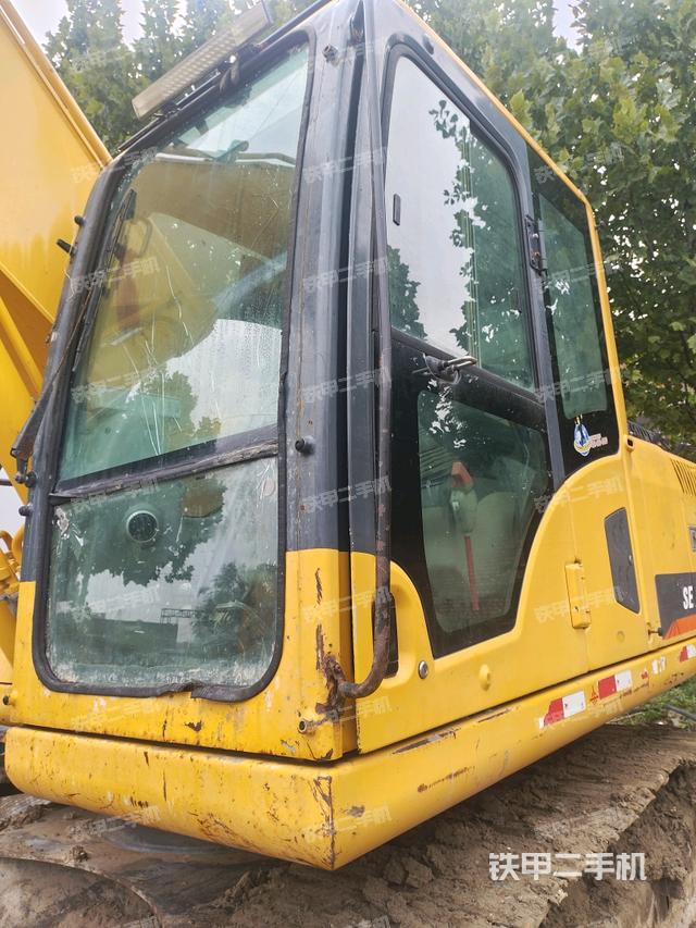 駕駛室左前45度（駕駛室部分）