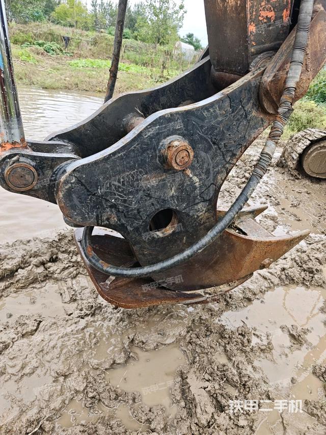 大臂根部?斜視（工作和回轉(zhuǎn)裝置）