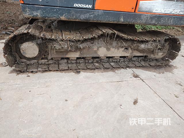 单侧履带整体（整机外观）