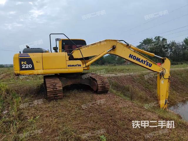 整機(jī)右后45°(整機(jī)外觀) 整機(jī)右后45°(整機(jī)外觀)