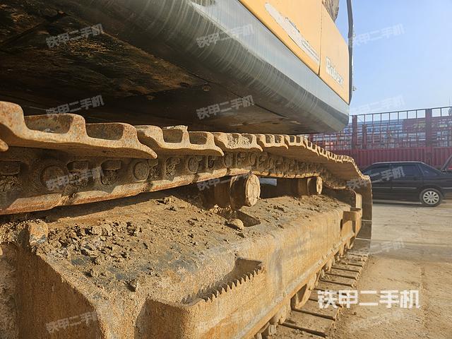 单侧履带整体（整机外观）