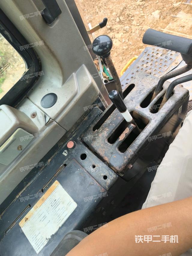 驾驶室外顶部全景（推土机驾驶室）