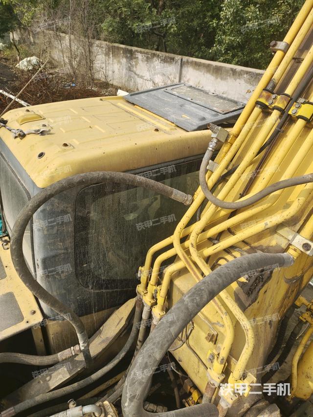 駕駛室頂部俯視（上車部件）