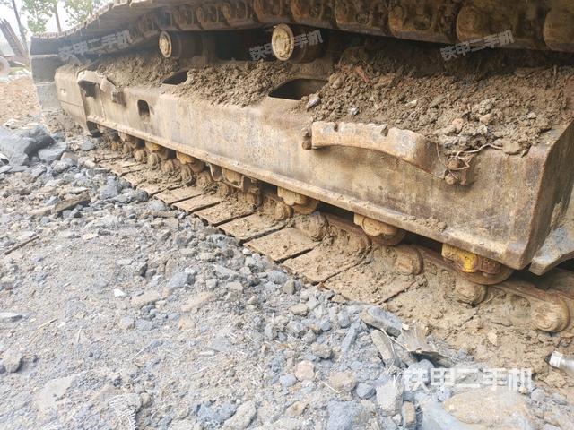 右侧履带整体（行走机构）