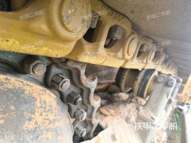 左引导轮（推土机底盘及工作装置）