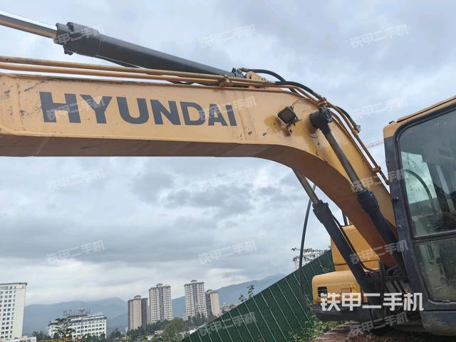 大臂整体 右侧（工作和回转装置）