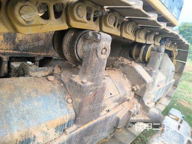 推土铲右后（推土机底盘及工作装置）