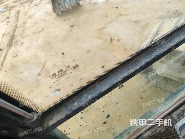 顶棚整体（驾驶室部分）