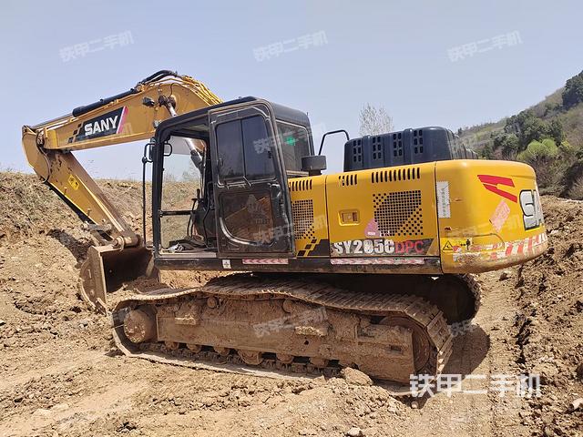 三一重工SY205C挖掘機(jī)
