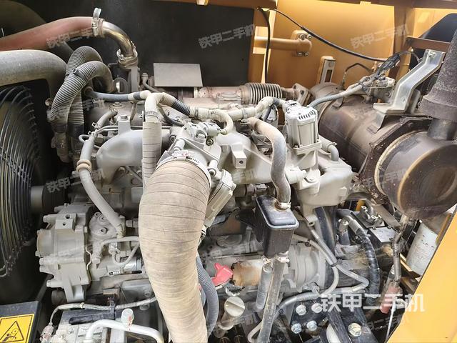 發(fā)動(dòng)機(jī)整體俯視(整機(jī)外觀) 發(fā)動(dòng)機(jī)整體俯視(整機(jī)外觀)