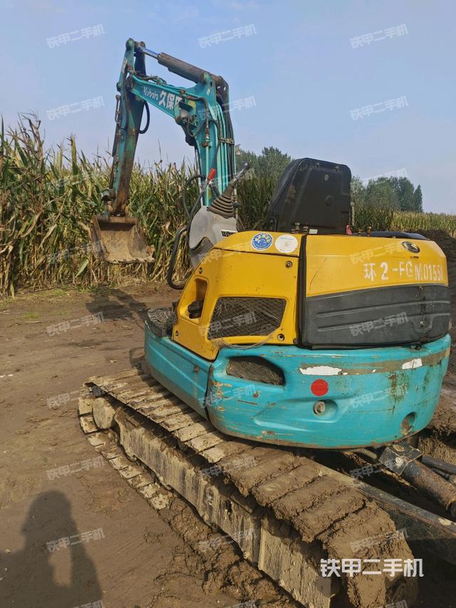 駕駛室頂部（整機(jī)外觀）