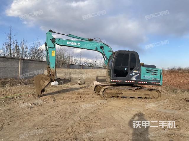 神鋼SK130-8挖掘機