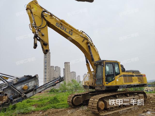 山东临工EB600F打锤王挖掘机