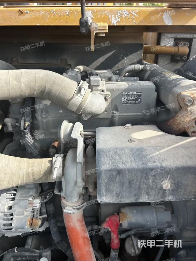 发动机室（上车部件）