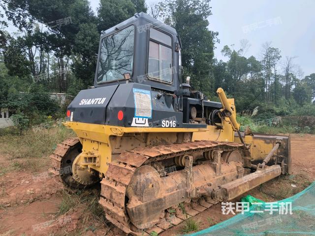 右后45°（推土機(jī)整車外觀）