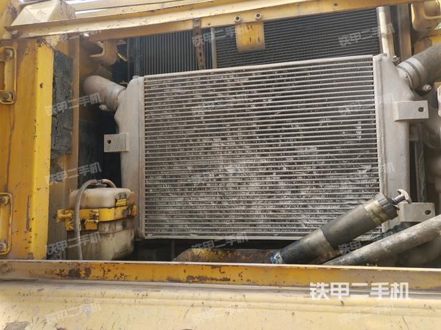 散熱器正面（大件艙室）