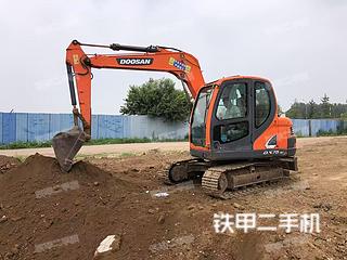 斗山DX75-9C挖掘机实拍图片