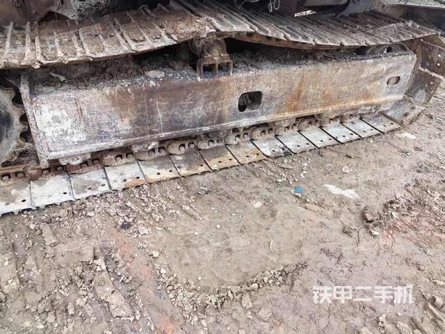 單側(cè)履帶整體（整機(jī)外觀）