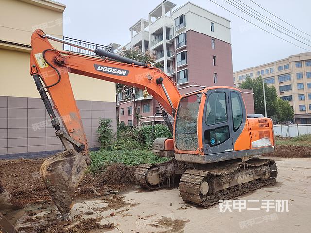 迪萬倫DX130-9C挖掘機