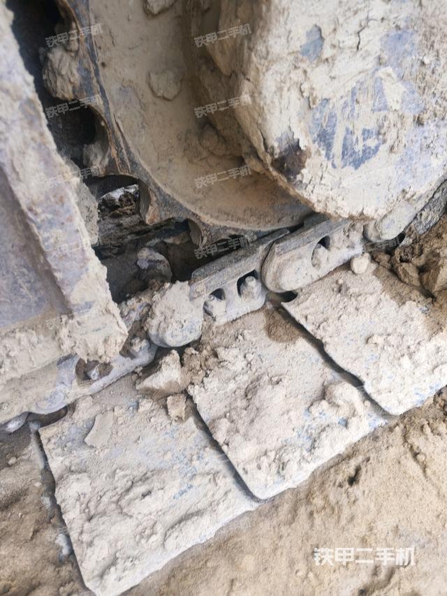 右侧行走马达盖板（行走机构）