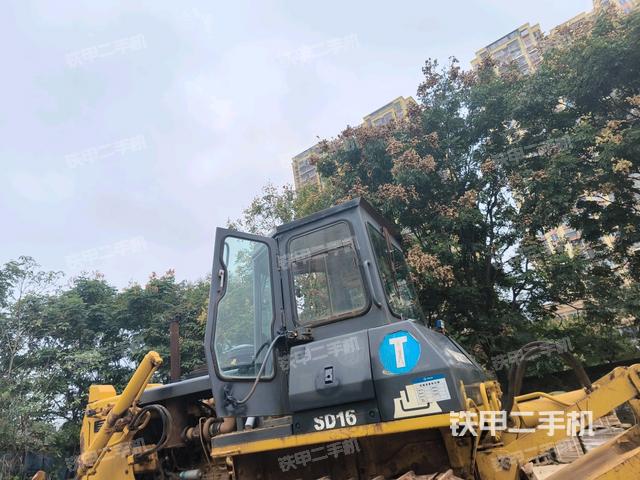 整機右側(cè)(設備外觀及核心部件) 整機右側(cè)(設備外觀及核心部件)
