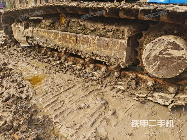 单侧履带整体（整机外观）