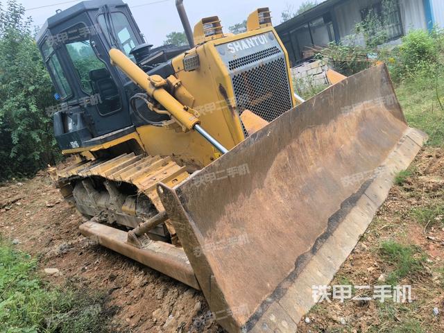 右前45°（推土机整车外观）