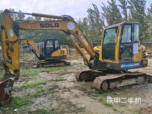 山东临工E660F挖掘机