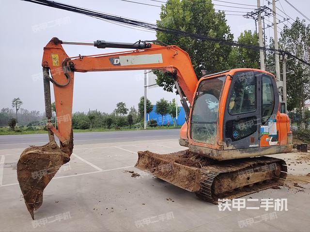 斗山DX75-9C挖掘機(jī)