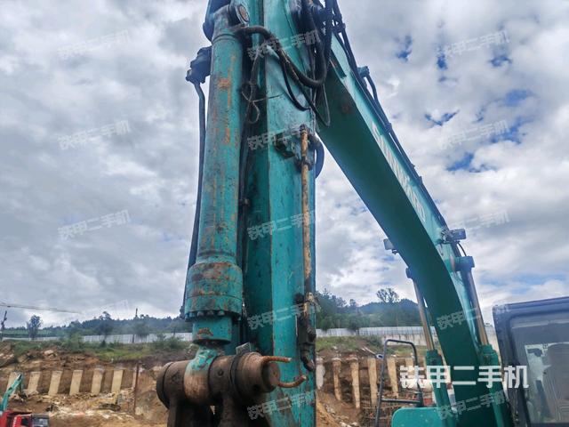 小臂整体左后（工作和回转装置）