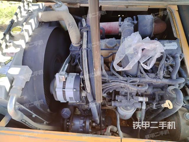 發(fā)動機整體俯視(整機外觀) 發(fā)動機整體俯視(整機外觀)