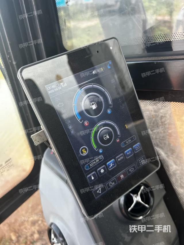 显示屏 （驾驶室部分）