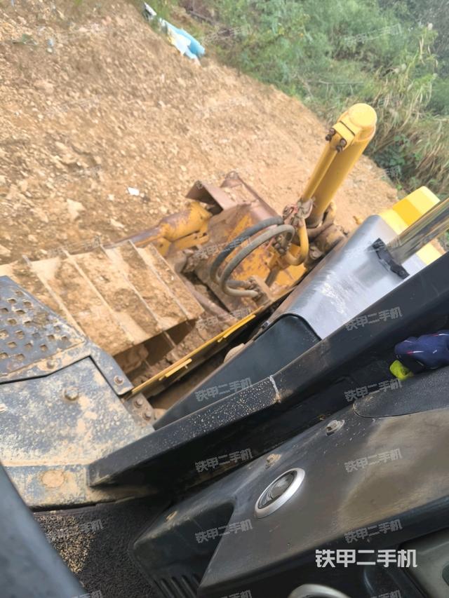 玻璃角标（推土机驾驶室）