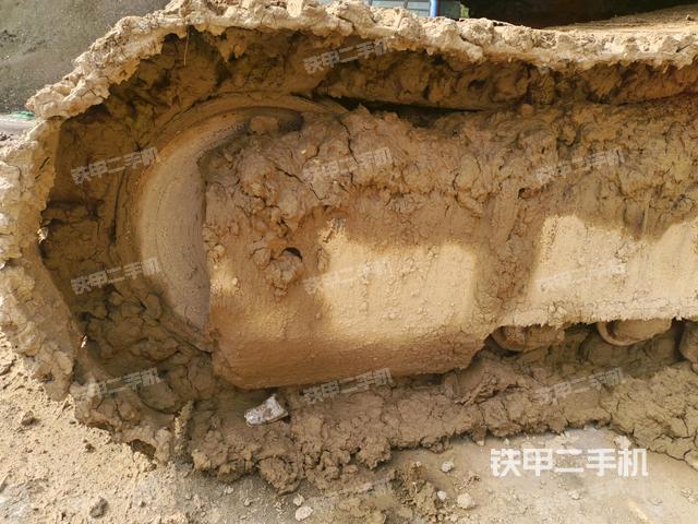 右側行走馬達蓋板（行走機構）