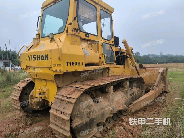 右后45°（推土机整车外观）