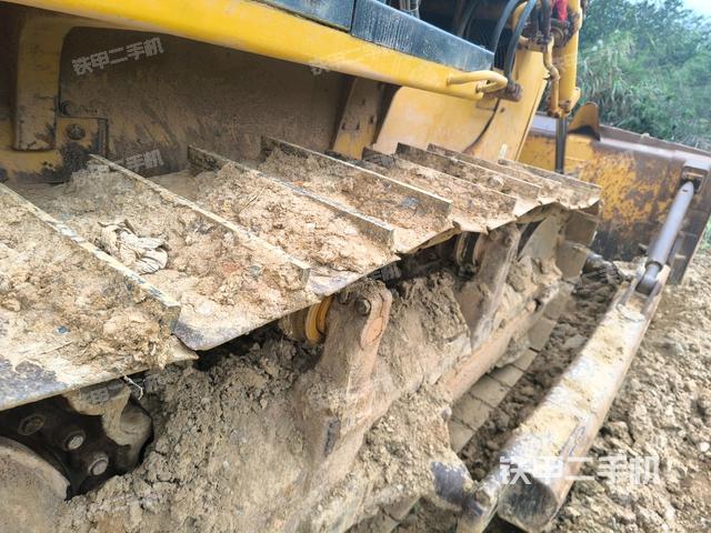 推土铲右后（推土机底盘及工作装置）