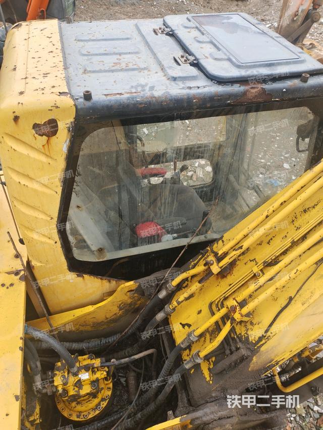 駕駛室頂部俯視（上車部件）