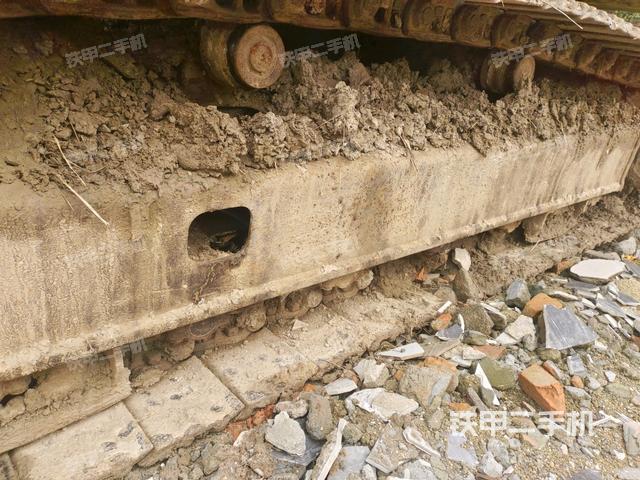 左驅(qū)動(dòng)輪（行走機(jī)構(gòu)）